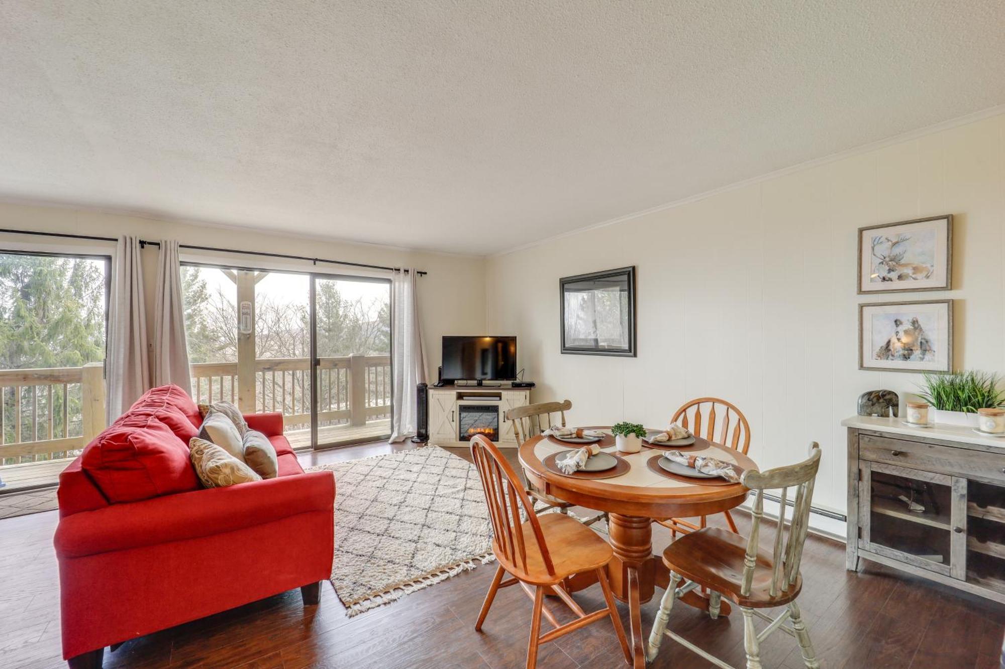 Beech Mountain Studio With Balcony Less Than 1 Mi To Skiing! Luaran gambar