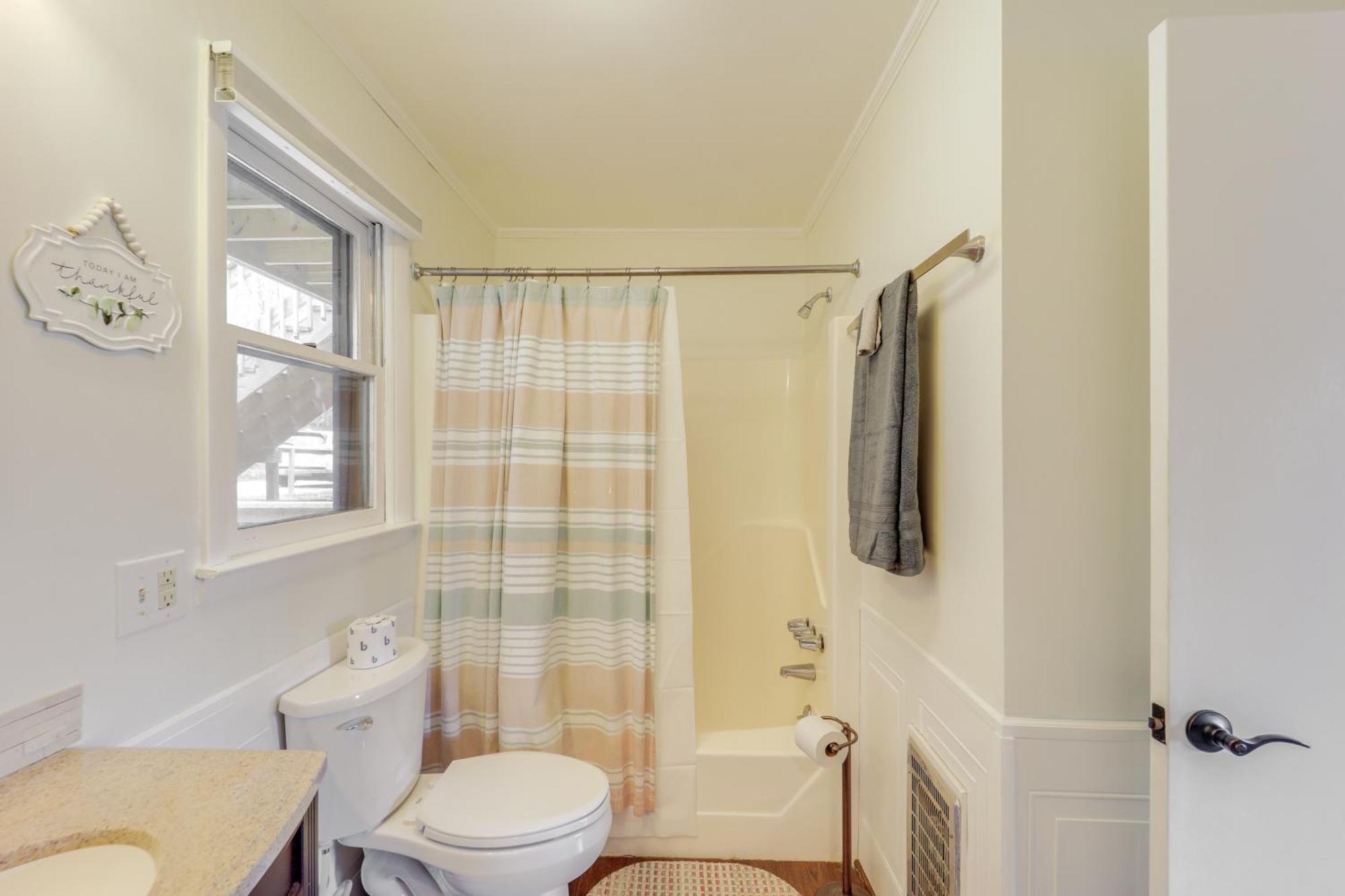 Beech Mountain Studio With Balcony Less Than 1 Mi To Skiing! Luaran gambar
