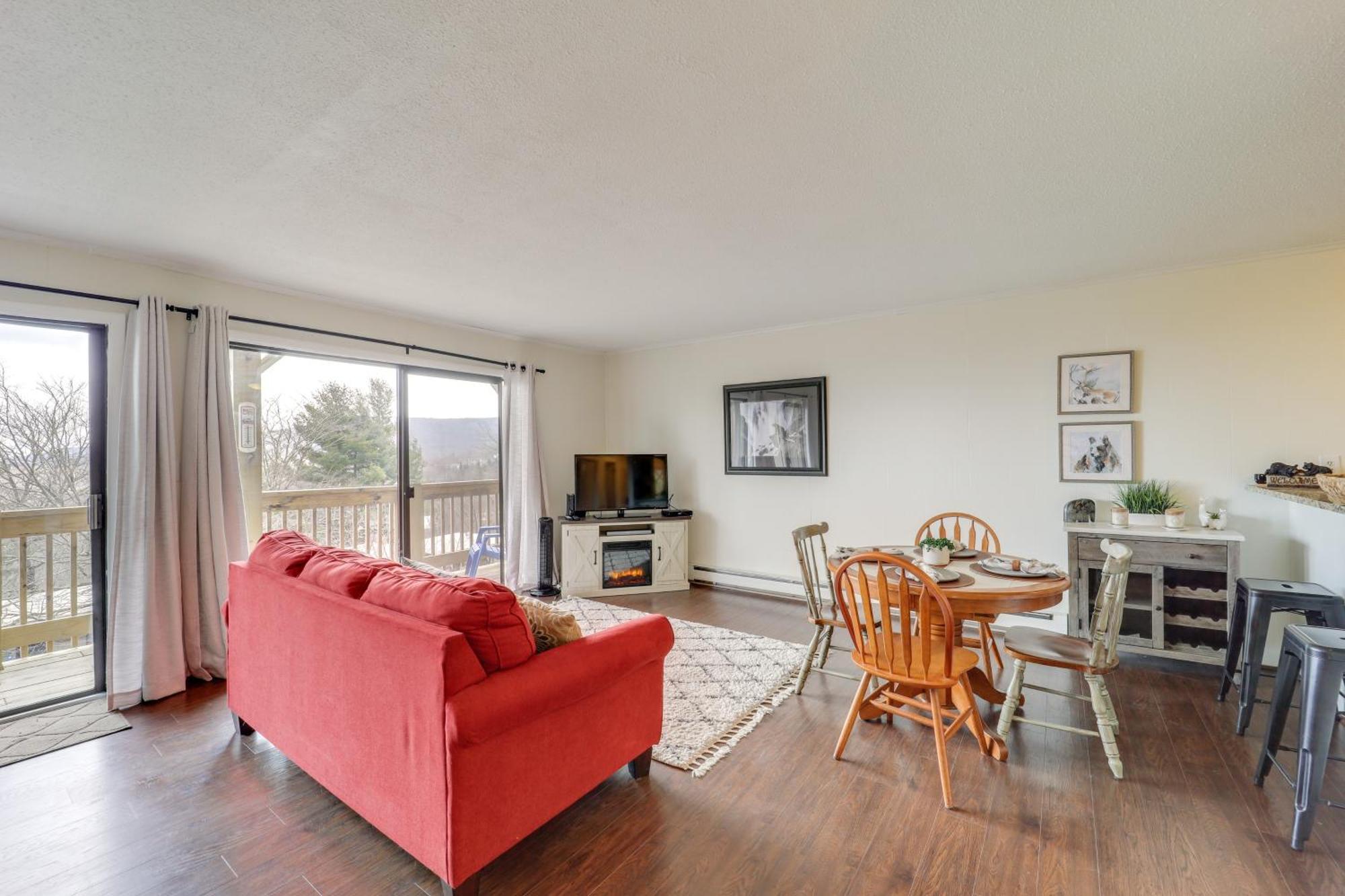 Beech Mountain Studio With Balcony Less Than 1 Mi To Skiing! Luaran gambar